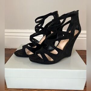 Jessica Simpson JS-Delina Black Microsuede Wedge Sandals – Size 9M